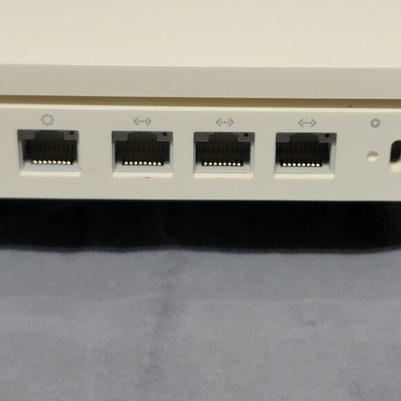 Apple AirPort Extreme Base Station A1408 WiFi Router - W/ Power -Tested/Working - Picture 9 of 14